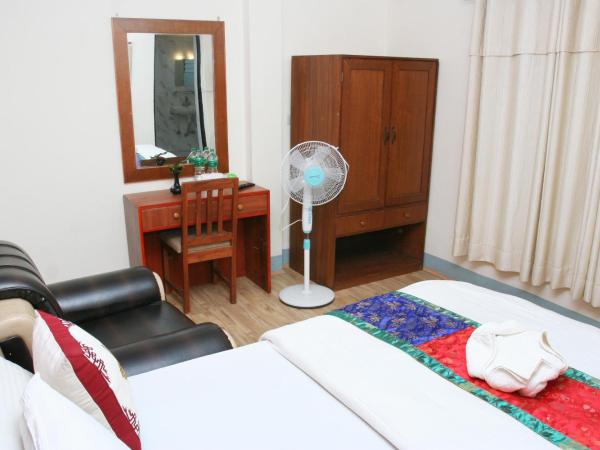 Thamel Backpackers Home : photo 3 de la chambre chambre double ou lits jumeaux Économique