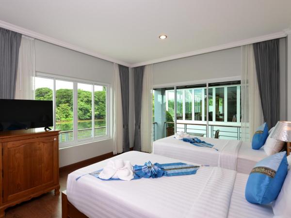 Princess River Kwai Hotel : photo 1 de la chambre chambre lits jumeaux de luxe avec vue sur la rivière