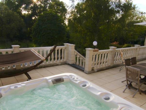 La Lambertine & Spa : photo 1 de la chambre chambre double avec salle de bains privative