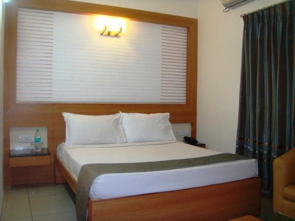 Akshaya Lakshmi Comfort : photo 7 de la chambre chambre supérieure lit queen-size