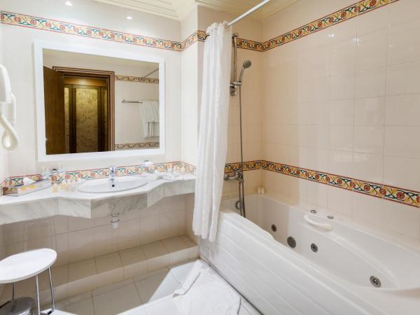 El Mouradi Tozeur : photo 3 de la chambre chambre quadruple