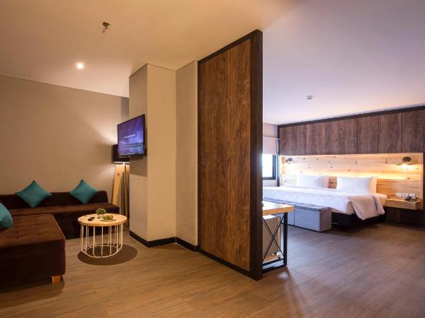 Ayaartta Hotel Malioboro : photo 3 de la chambre suite premier