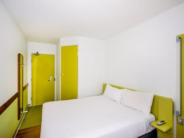 ibis Budget Canberra : photo 6 de la chambre chambre lit queen-size 