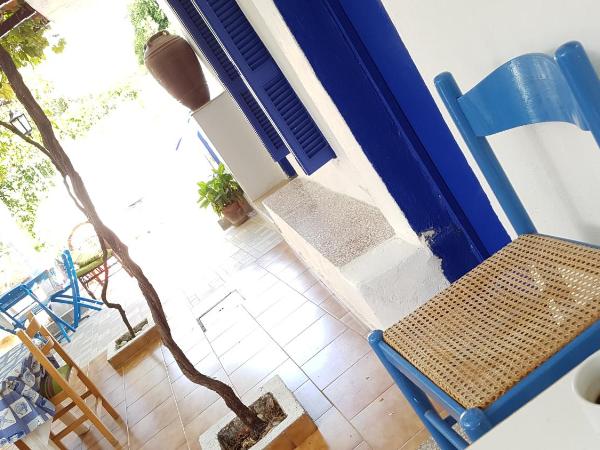 Stathis : photo 4 de la chambre chambre simple standard avec salle de bains commune