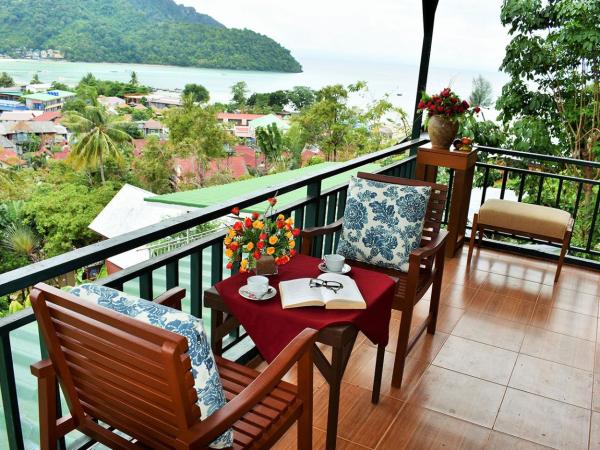 Phi Phi Arboreal Resort : photo 3 de la chambre chambre familiale avec vue sur l'océan