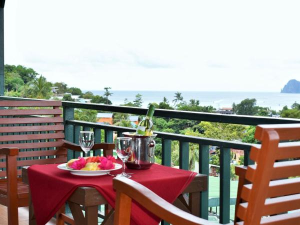 Phi Phi Arboreal Resort : photo 3 de la chambre chambre triple