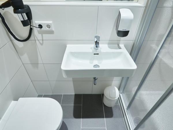 McDreams Hotel Düsseldorf-City : photo 8 de la chambre chambre simple basique