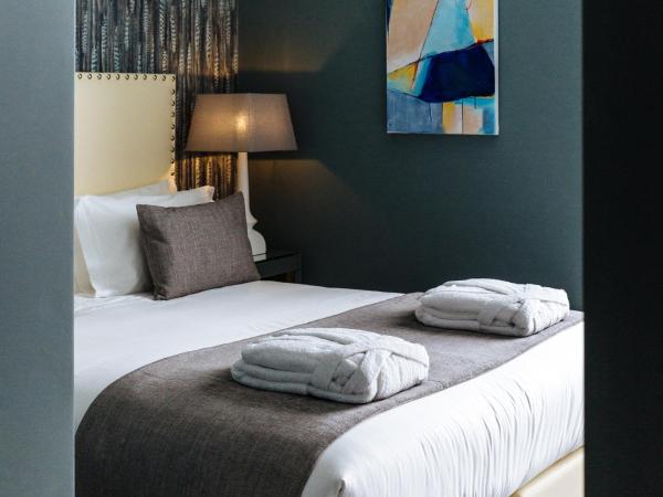 Dear Lisbon - Gallery House : photo 1 de la chambre chambre double ou lits jumeaux ville