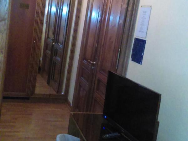 Hotel de l'Orangerie : photo 10 de la chambre chambre triple supérieure