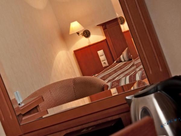Hotel Central : photo 4 de la chambre chambre double ou lits jumeaux