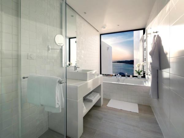 La Badira - Adult Only : photo 3 de la chambre suite double ou lits jumeaux deluxe - vue partielle sur mer