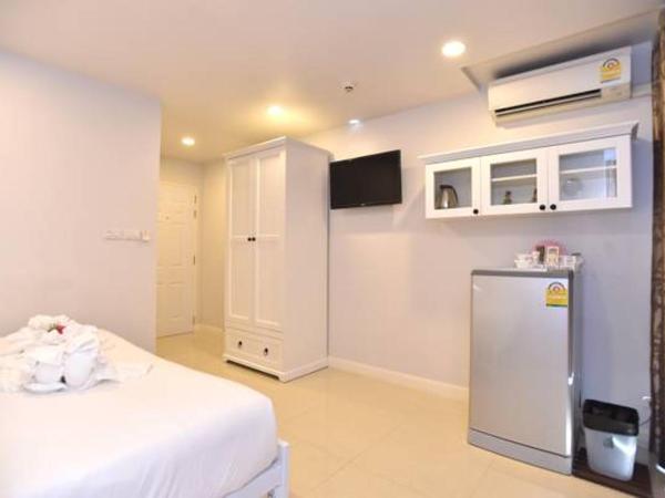 Parvena Hotel Sathorn : photo 4 de la chambre chambre lit king-size supérieure