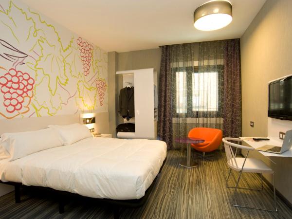 Ibis Styles Madrid Prado : photo 7 de la chambre chambre standard lit queen-size
