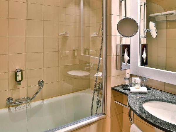 Hotel Frankfurt Messe Affiliated by Meliá : photo 3 de la chambre chambre double premium