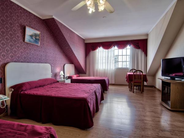 Hotel Internacional : photo 1 de la chambre chambre quadruple standard