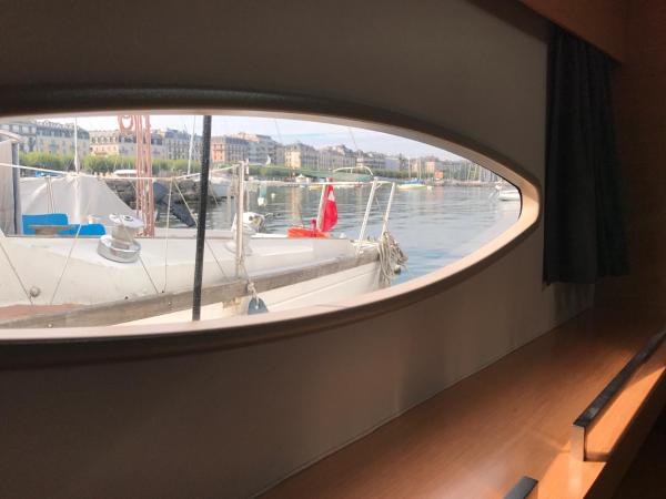 Floatinn Boat-BnB : photo 1 de la chambre chambre double – vue sur lac