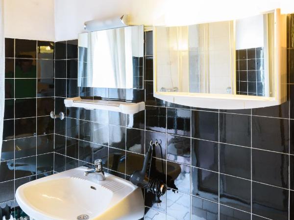 Gasthof Wastlwirt : photo 2 de la chambre chambre double avec salle de bains commune