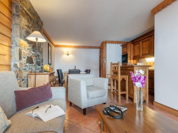 Résidence Pierre & Vacances Premium Les Hauts Bois : photo 4 de la chambre appartement 3 chambres (8 personnes)