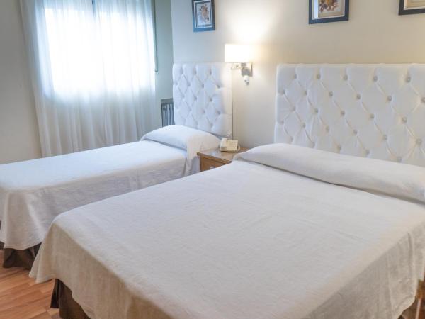 Hotel Viña de Italia : photo 5 de la chambre chambre triple