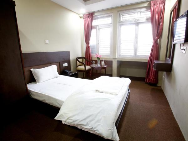 Hotel Nandini : photo 3 de la chambre chambre simple standard avec ventilateur