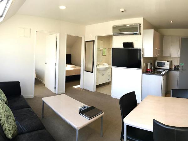 Alpha Motel : photo 1 de la chambre appartement 2 chambres avec baignoire spa