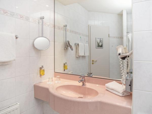 Hotel am Schloß Köpenick by Golden Tulip : photo 3 de la chambre chambre lit king-size standard