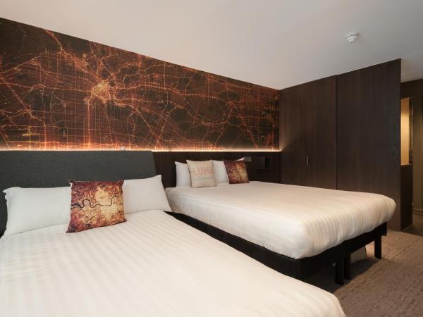 Heeton Concept Hotel - Luma Hammersmith : photo 2 de la chambre chambre deluxe plus avec canapé-lit 