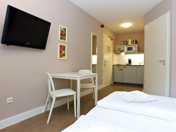 Apartmenthouse Berlin - Am Görlitzer Park : photo 9 de la chambre appartement confort