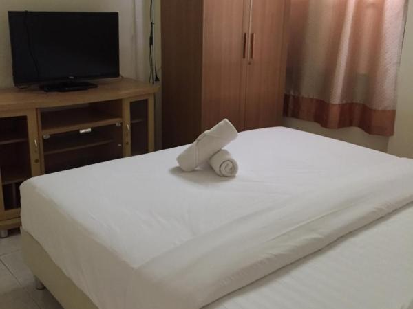 Baan Taweesuk Guest House : photo 9 de la chambre chambre familiale deluxe