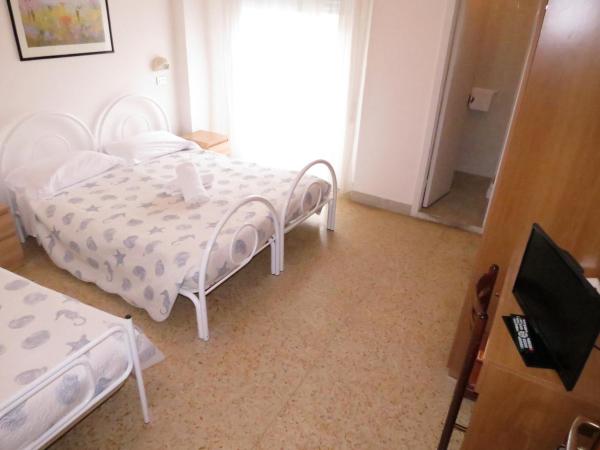 Hotel Gemini : photo 3 de la chambre chambre triple classique