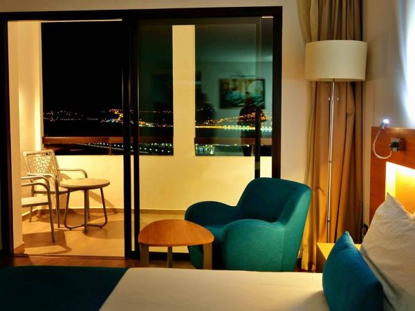 Fredj Hotel : photo 5 de la chambre chambre familiale - vue sur mer