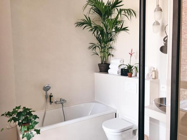 Jardin Secret : photo 6 de la chambre chambre familiale - vue sur jardin