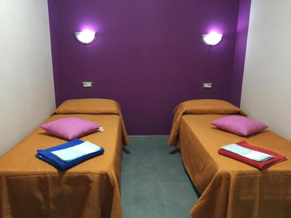 Guest house l'Edera di Gavina apt : photo 5 de la chambre grande chambre double