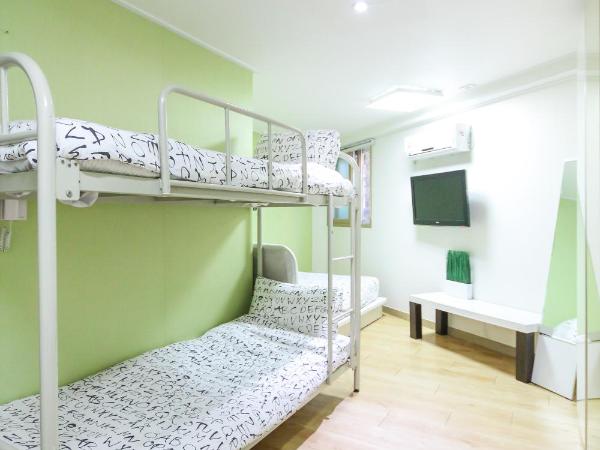 Zaza Backpackers hostel : photo 4 de la chambre chambre familiale