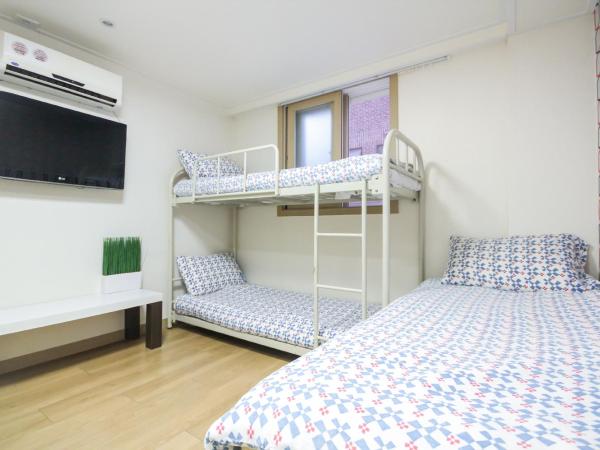 Zaza Backpackers hostel : photo 6 de la chambre chambre triple standard