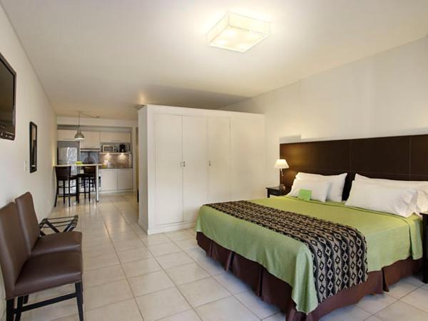 Piccaluga Apartments : photo 3 de la chambre chambre double ou lits jumeaux