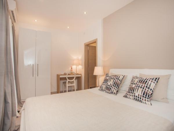 Hostel Splendido : photo 2 de la chambre chambre double deluxe avec salle de bains privative