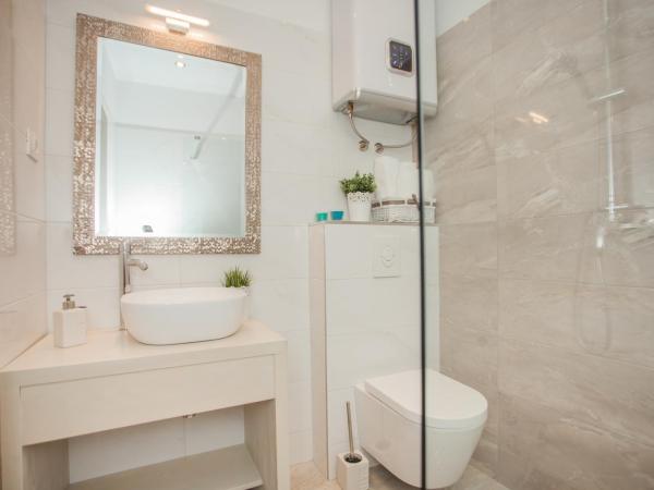 Hostel Splendido : photo 7 de la chambre chambre double deluxe avec salle de bains privative