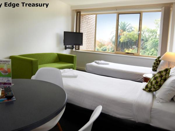 City Edge East Melbourne Apartment Hotel : photo 5 de la chambre studio familial - trésor