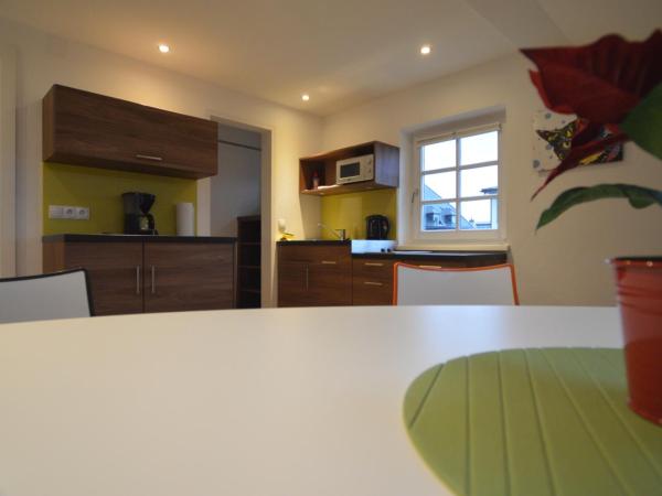 Pension Elisabeth - Rooms & Apartments : photo 1 de la chambre appartement 2 chambres