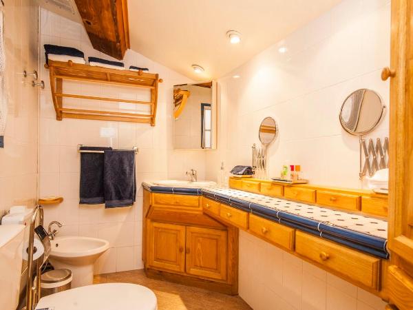 ma chambre d'hôtes à Rivesaltes : photo 2 de la chambre suite familiale