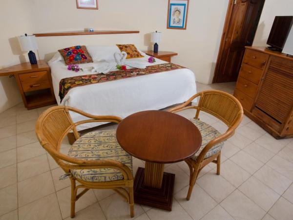 Hotel La Joya Isla Mujeres : photo 9 de la chambre suite lit king-size