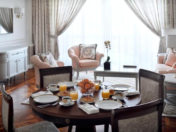 Palazzo Versace Dubai : photo 5 de la chambre grande suite - vue sur ville