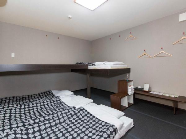 Fujitaya BnB : photo 7 de la chambre chambre familiale avec salle de bains commune