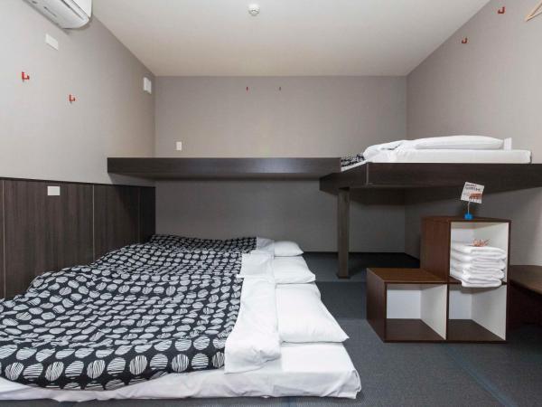 Fujitaya BnB : photo 8 de la chambre chambre familiale avec salle de bains commune