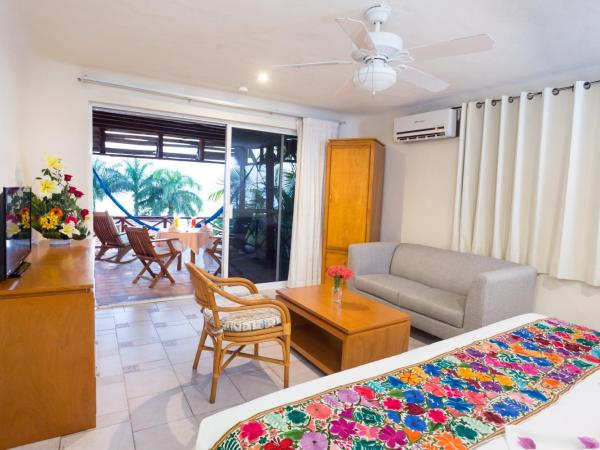 Hotel La Joya Isla Mujeres : photo 3 de la chambre chambre lit king-size