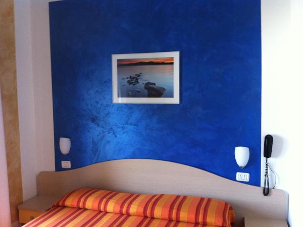 Hotel Viking : photo 9 de la chambre chambre double ou lits jumeaux Économique