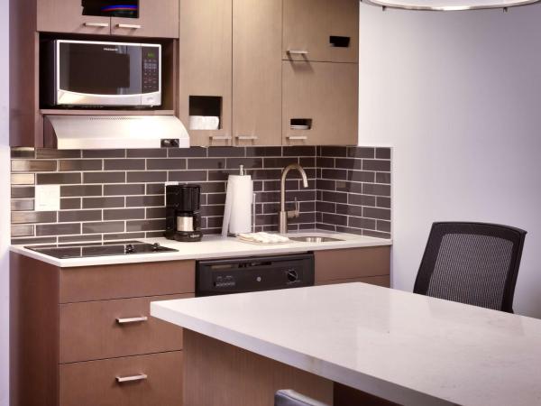 Hyatt House Salt Lake City Downtown : photo 5 de la chambre studio lit king-size avec cuisine