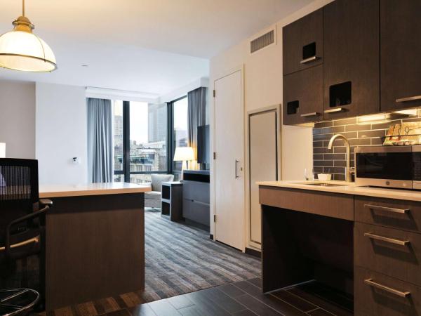 Hyatt House New York/Chelsea : photo 8 de la chambre suite studio avec 2 lits queen-size et cuisine