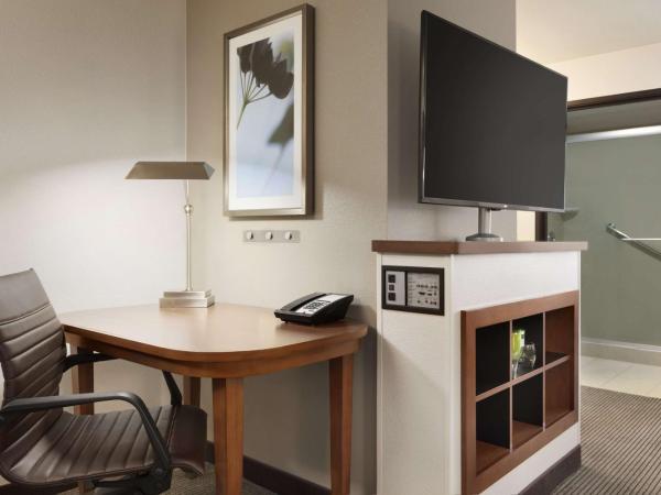 Hyatt Place Portland Airport/Cascade Station : photo 9 de la chambre chambre lit king-size avec canapé-lit - Étage supérieur